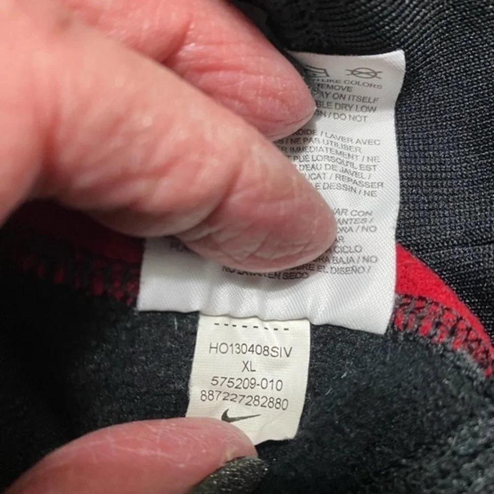 Nike Hoodie, Size XL‎ - Picture 6 of 6